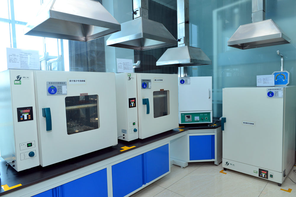 恒溫鼓風干燥箱.jpg